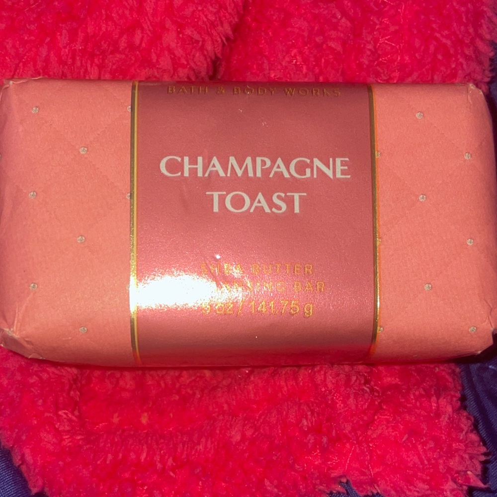 Bath & Body Works Champagne Toast Pink Soap